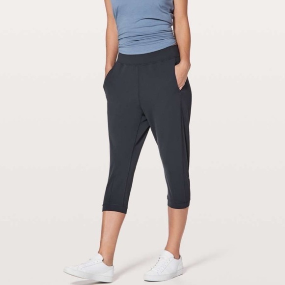 Lululemon Rejuvenate Crop Leggings 18” Black - Picture 1 of 11